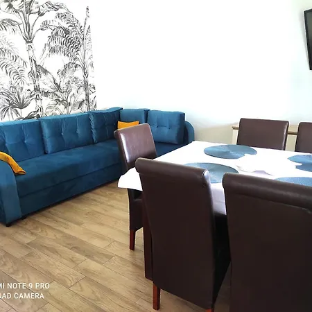 Bursztynowe Zacisze 1 Ul Turystyczna 6 *